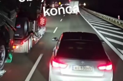 Kierowcy z BMW zmiękła rura po tym jak „tirowcy” wzięli go w kleszcze. Nagranie z trasy