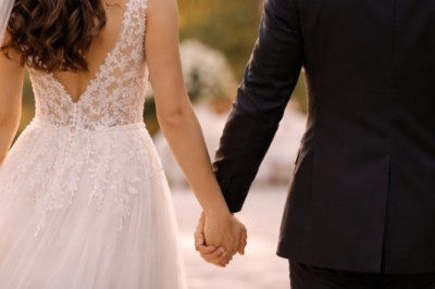 Kupiła „ubezpieczenie od miłości” za równowartość 28 dolarów. Po 10 latach wyszła za mąż i chce wypłaty