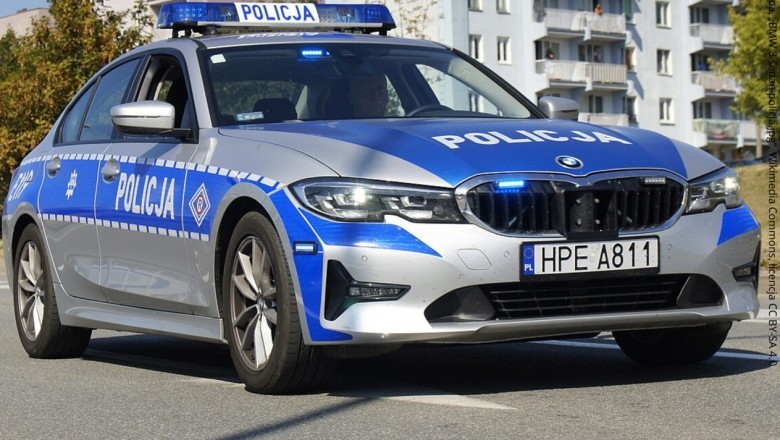 Zapadł wyrok w głośnej sprawie „libacji na służbie”. Dwaj policjanci z Płońska skazani