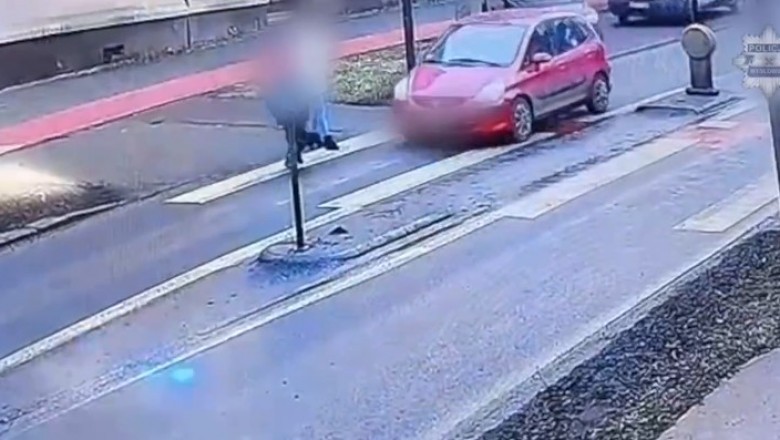 73-latek potrącił dziecko na pasach. Policja opublikowała nagranie które wzbudziło dużo kontrowersji