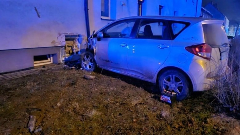 Nocna ewakuacja w Zabrzu. Pijany nastolatek wjechał w blok i uszkodził instalację gazową