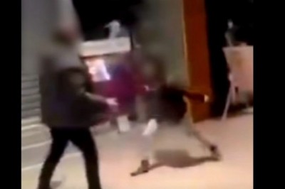 13-latek zaatakował bezdomnego młotkiem w galerii handlowej w Przasnyszu. Koledzy wrzucili nagranie do sieci