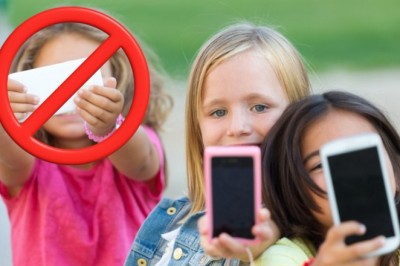 Zakaz telefonów w podstawówkach od 1 września. MEN zapowiada zmianę przepisów