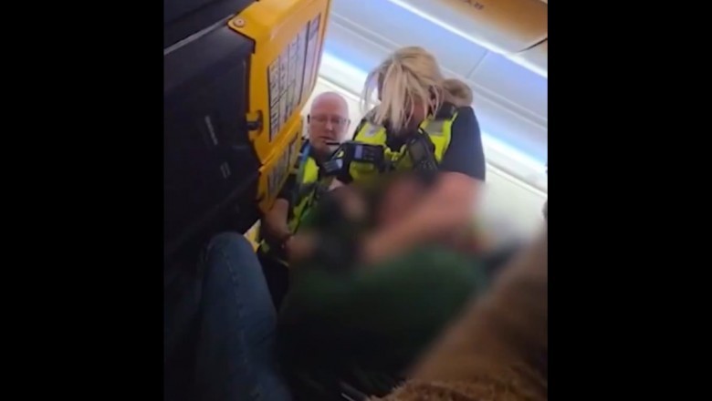 Awantura na pokładzie Ryanaira z Krakowa. Sąd nie miał litości dla pasażera, został skazany na 10 miesięcy więzienia